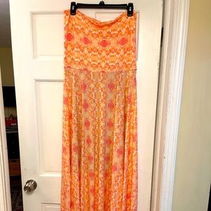 Interchangeable Maxi or Skirt. Size L